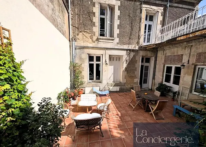 L'auberge Maillochon- 6 Personnes- 3 Chambres- Gare Poitiers